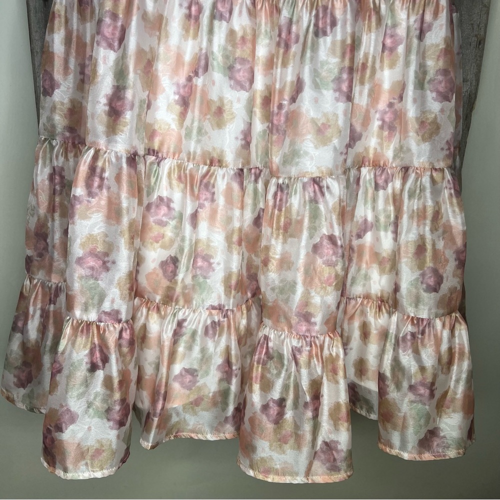 Storia Tiered Blush Floral Organza Puff Sleeve Cut Out Maxi Dress size Small - Picture 5 of 11